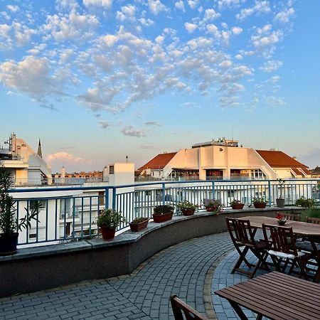 Rooftop City Residence With Deep Garage Budapest Ngoại thất bức ảnh