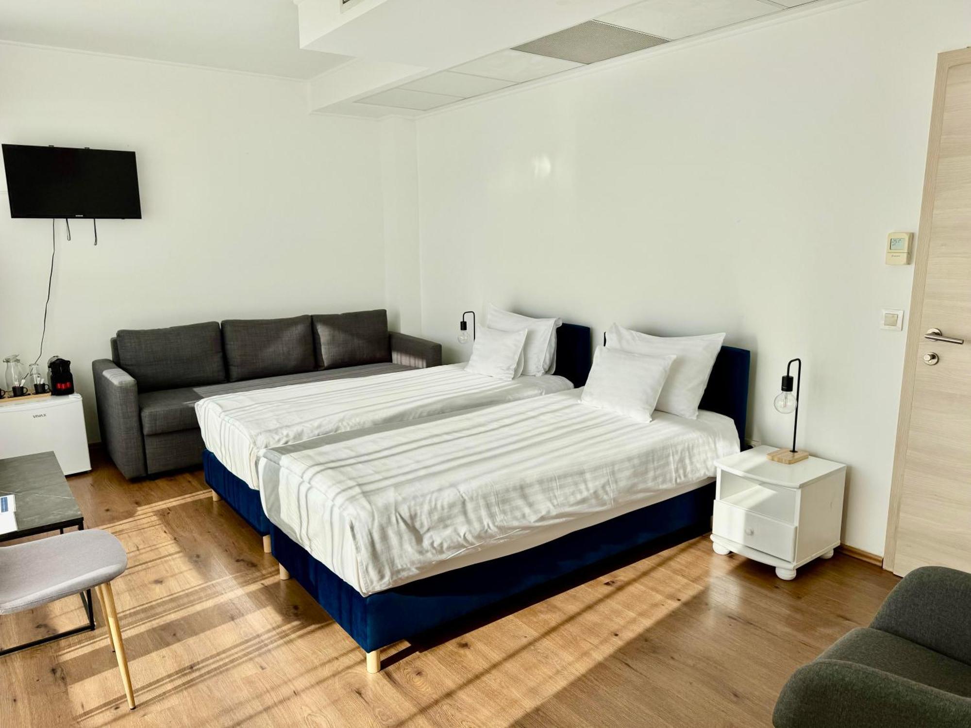 Rooftop City Residence With Deep Garage Budapest Ngoại thất bức ảnh