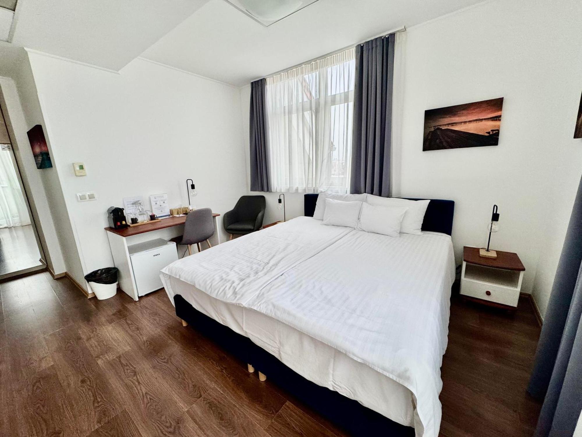 Rooftop City Residence With Deep Garage Budapest Ngoại thất bức ảnh