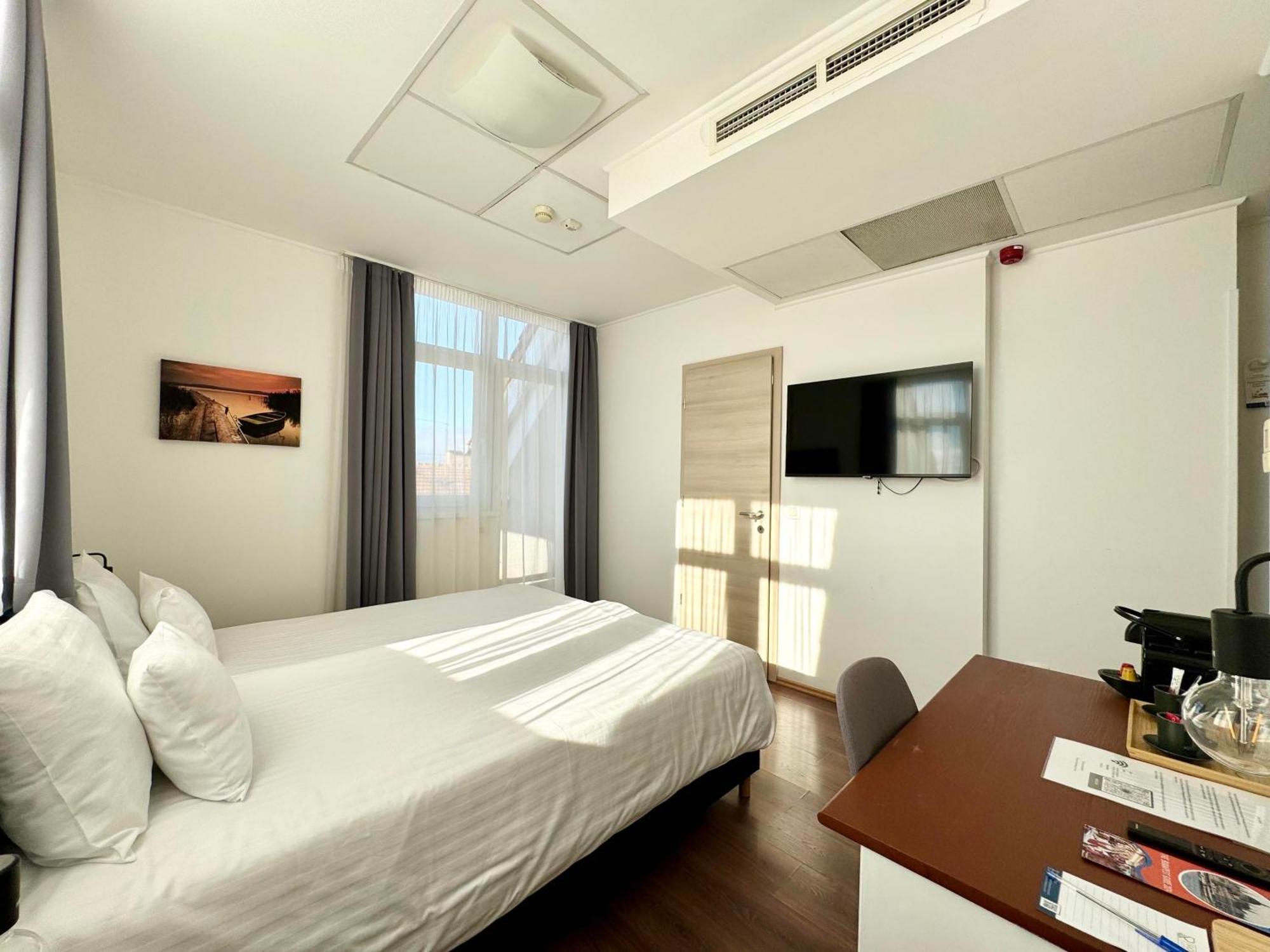 Rooftop City Residence With Deep Garage Budapest Ngoại thất bức ảnh